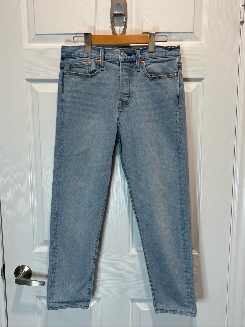 Levi's Premium Wedgie Skinny High Rise Jeans, Light Wash Blue, Size 28